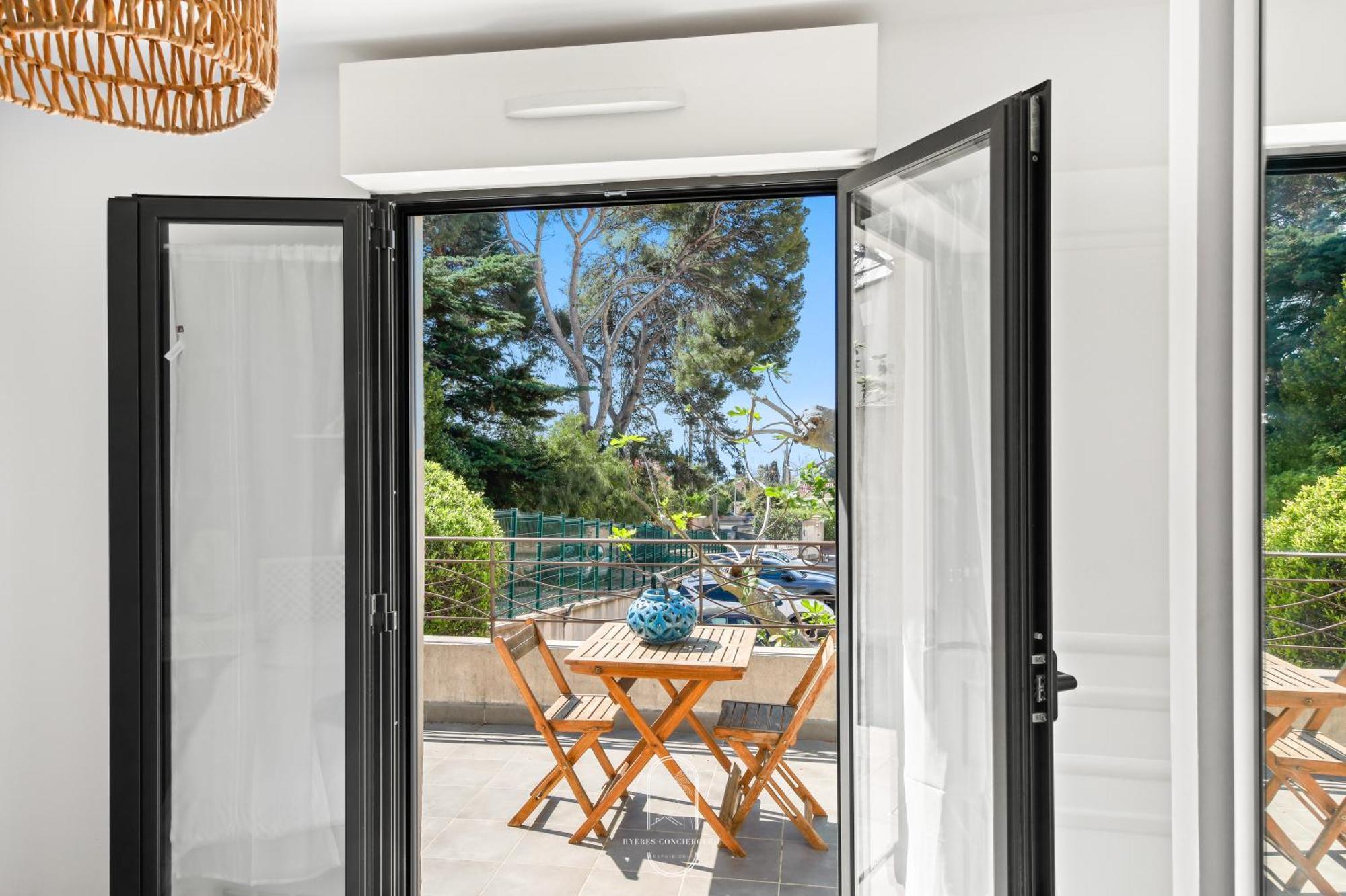 Maisonnette Saona Vue Mer Plages 800M Wifi Clim Pk By Hc Carqueiranne Dış mekan fotoğraf
